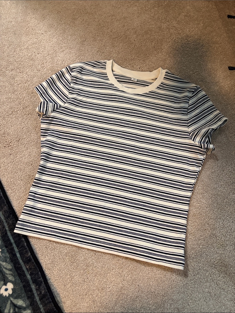 UNIQLO Striped Crewneck Baby Tee in Navy and White